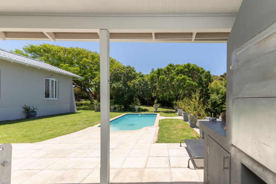 4 Bedroom Property for Sale in Upper Robberg Western Cape